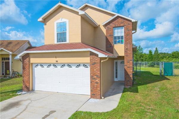 COUNTRY CROSSING UNIT 01