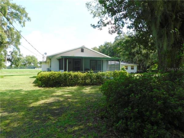 CLOVER POINTE ESTATES