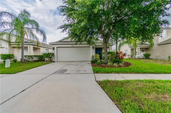 CARRIAGE POINTE PH 1