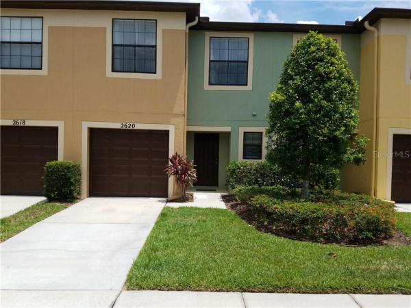 EDGEWATER AT LAKE BRANDON