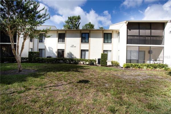 PINE RIDGE AT LAKE TARPON VILLAGE