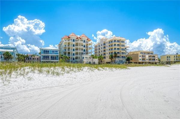 CHALETS ON WHITE SANDS CONDO