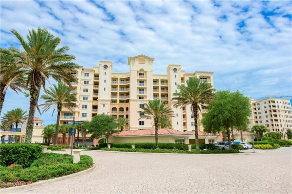 PALMS AT MINORCA PH 01 CONDO