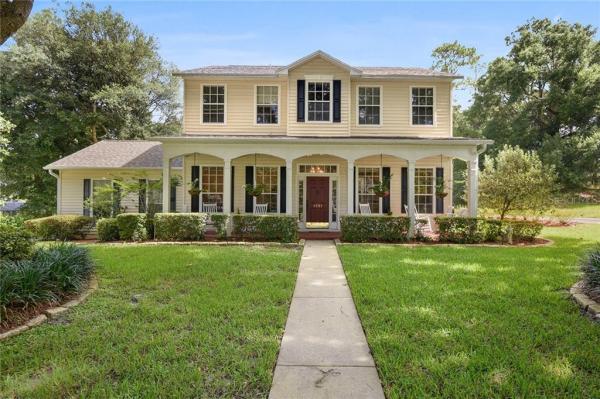 ESTATES AT BENT OAKS