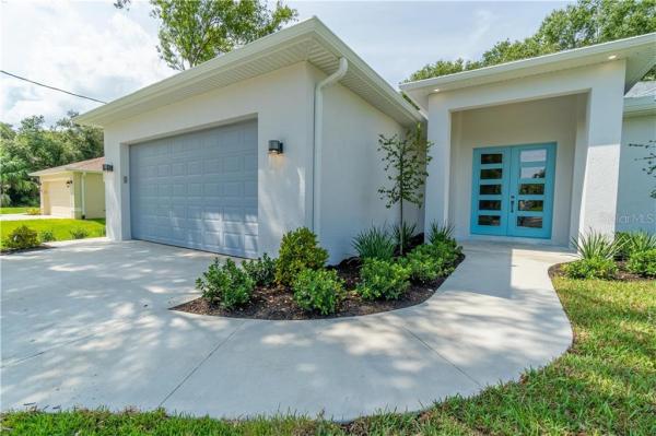 PORT CHARLOTTE SUB 32