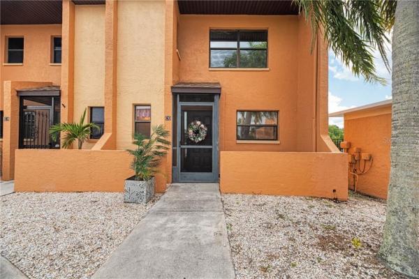 AQUA GARDENS TWNHS BLDG C