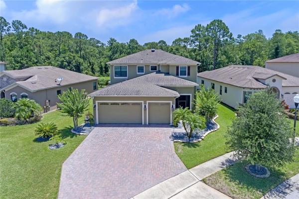 WOODLAND LAKES PRESERVE