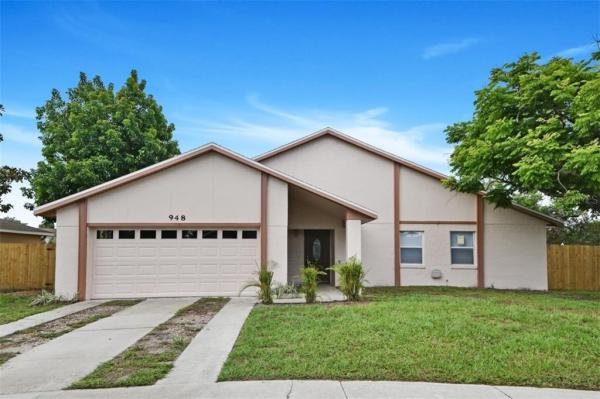 MEADOW WOODS VILLAGE 01