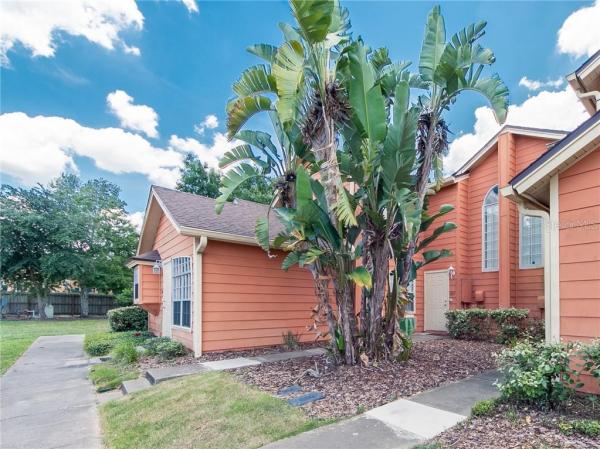 ISLAND CLUB WEST PH 01