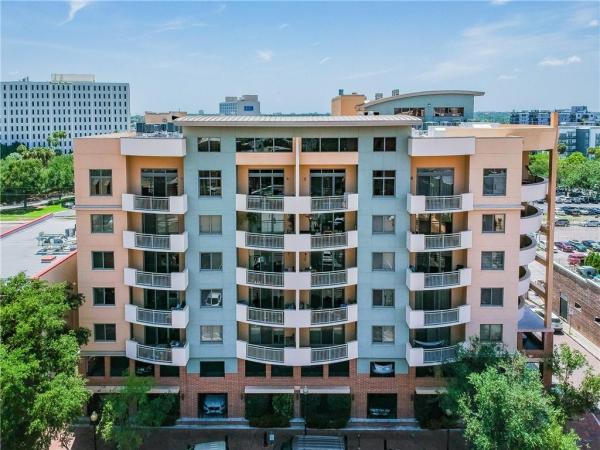 RESIDENCES OF FRANKLIN STREET