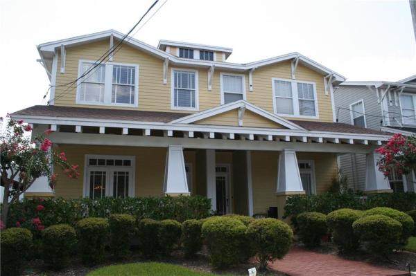 OLD HYDE PARK TWNHMS