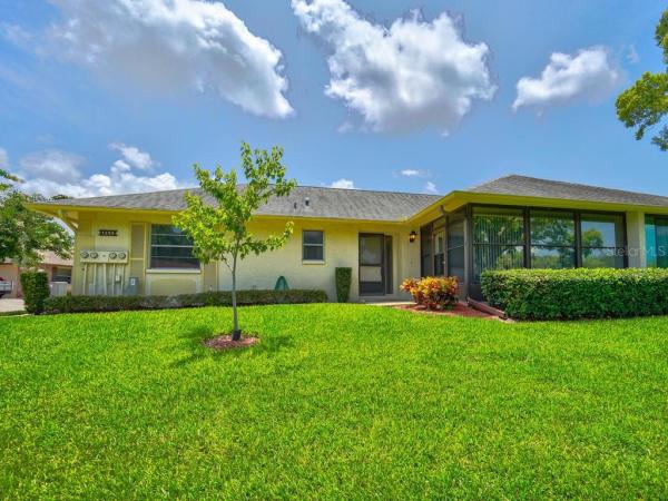 SCOTSDALE CLUSTER CONDO