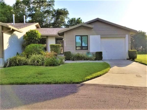 OAK PARK VILLAS CONDO