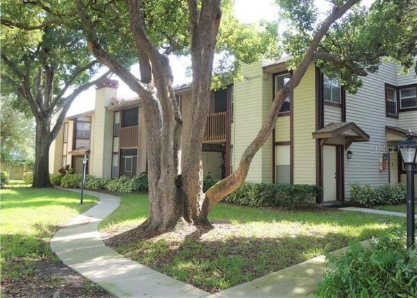 HARBOURTOWNE AT COUNTRY