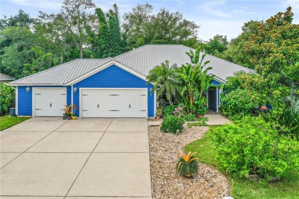 HIDDEN OAKS AT SPRUCE CREEK