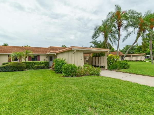 VILLAGE GREEN OF BRADENTON SC 1