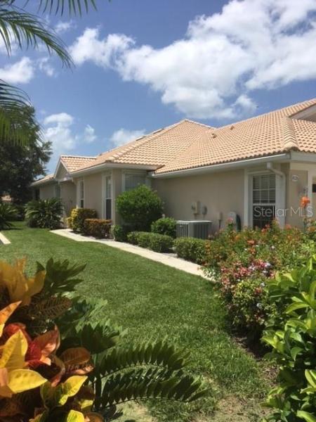 PELICAN POINTE GOLF & COUNTRY CLUB