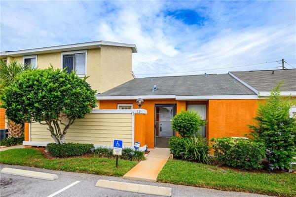 BUENAVENTURA LAKES SILVER PARK VILLAS 01