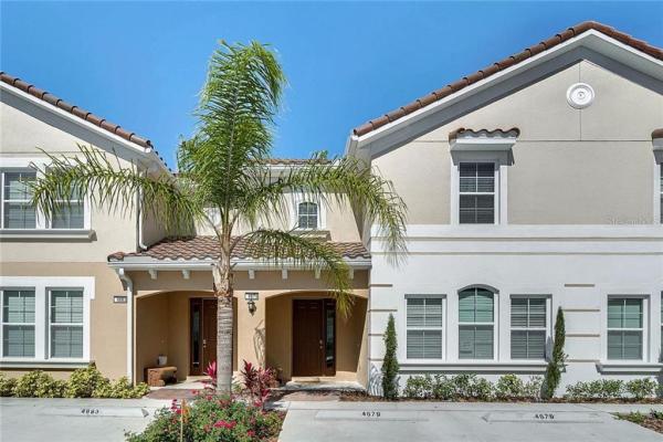 OAKMONT TOWNHOMES PHASE 1 PB 153 PG 21-22 LOT 15