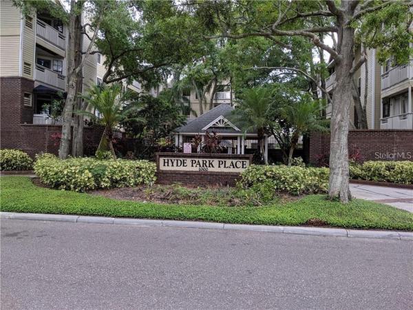 HYDE PARK PLACE II A CONDOMINI