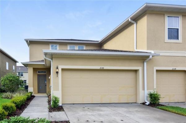 BROADWAY CENTRE TWNHMS