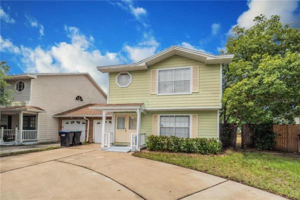 VILLAGE AT CURRY FORD WOODS