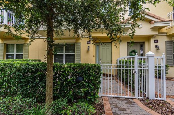 GRANDE OAKS AT HEATHROW