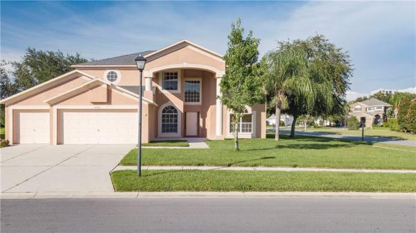 ST ANDREWS AT THE EAGLES UN 1