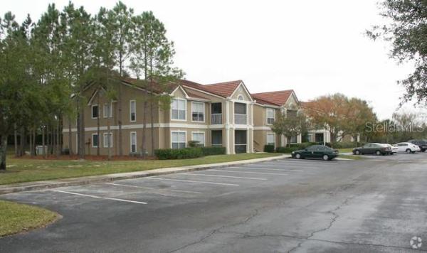 THE HIGHLANDS AT HUNTERS GREE