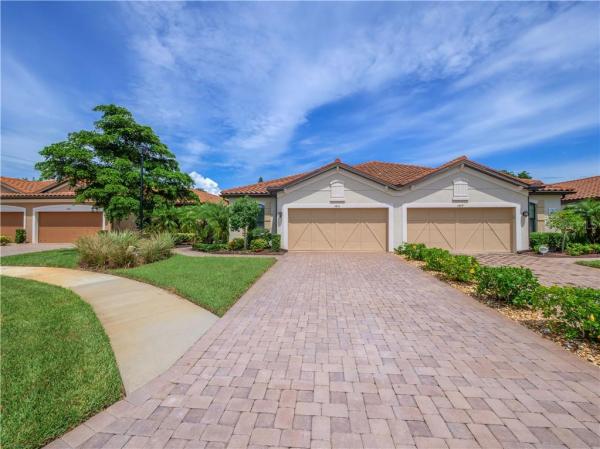 ESPLANADE BY SIESTA KEY