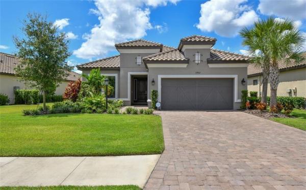 ESPLANADE PH V SUBPHASES A, B, C, D,