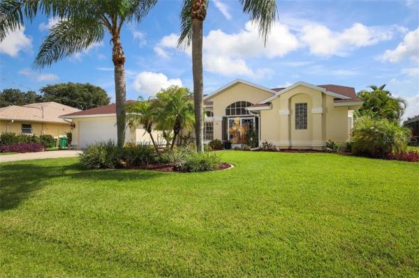 ROTONDA WEST BROADMOOR