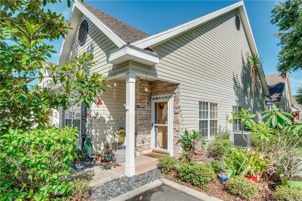 VILLAGE/LK HLND PH 02