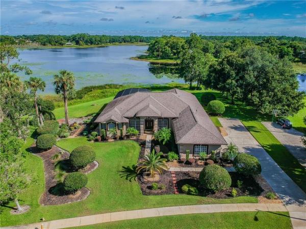 CRYSTAL LAKE ESTATES