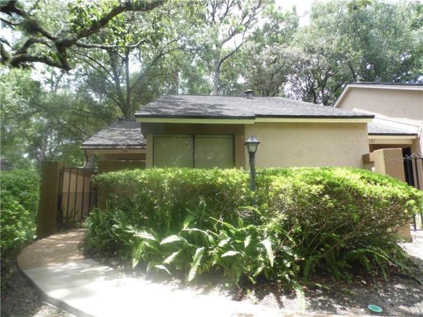 VILLAGE TWNHMS A CONDO