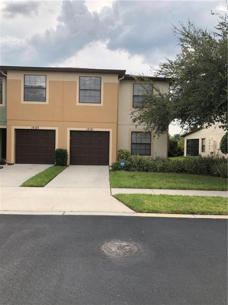 EDGEWATER AT LAKE BRANDON