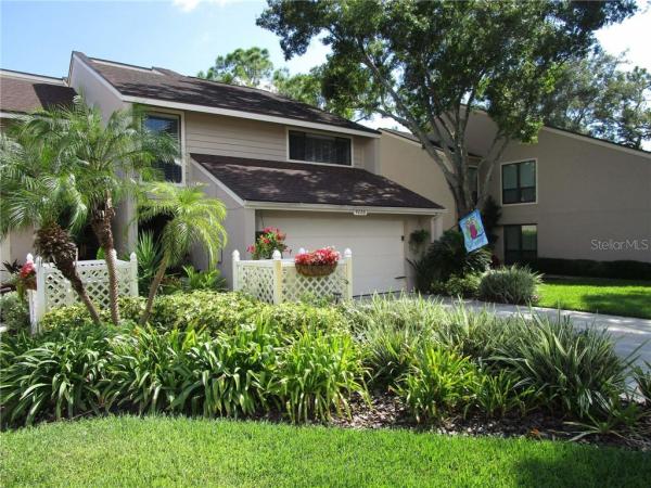 FAIRWAY LAKES TWNHMS VILLAG