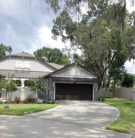 THE VILLAS AT TWIN LAKES