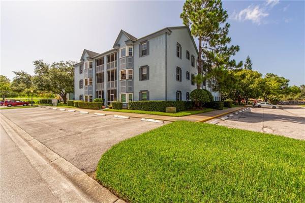 COUNTRY LAKES I CONDO