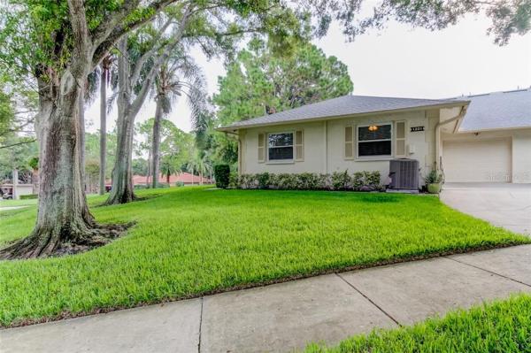 SCOTSDALE CLUSTER CONDO