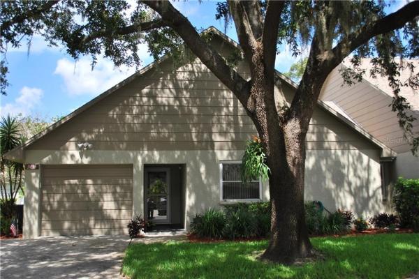 CHATEAUX WOODS CONDO