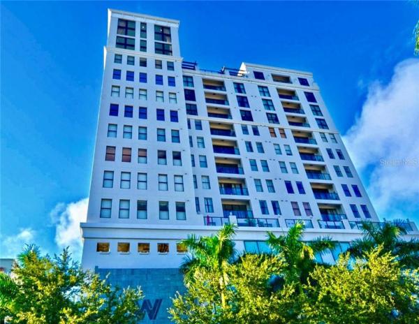 WALKER-WHITNEY PLAZA CONDO