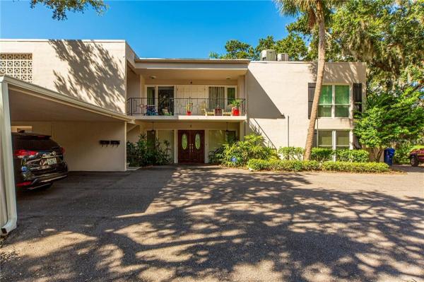 EAST BAY COUNTRY CLUB CONDO APTS