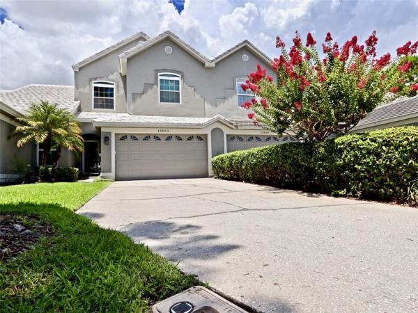 EAGLES WALK AT FEATHER SOUND