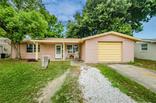 HOLIDAY GARDENS ESTATES