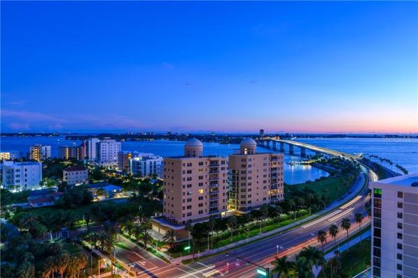 THE TOWER RESIDENCES