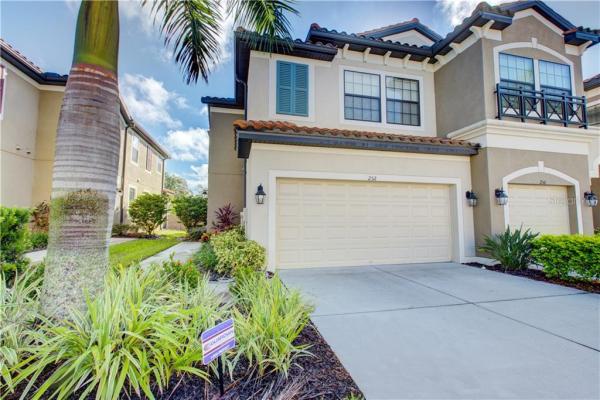 MUIRFIELD VILLAGE AT HONORE