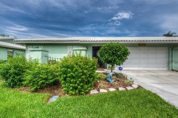 VILLAGE GREEN OF BRADENTON SC11