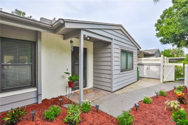 COURTYARD SQUARE CONDO