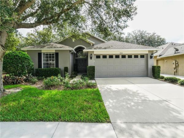 THE COUNTRY CLUBOF  MOUNT DORA PH 02-8